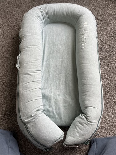 Dockatot deluxe plus - deluxe,